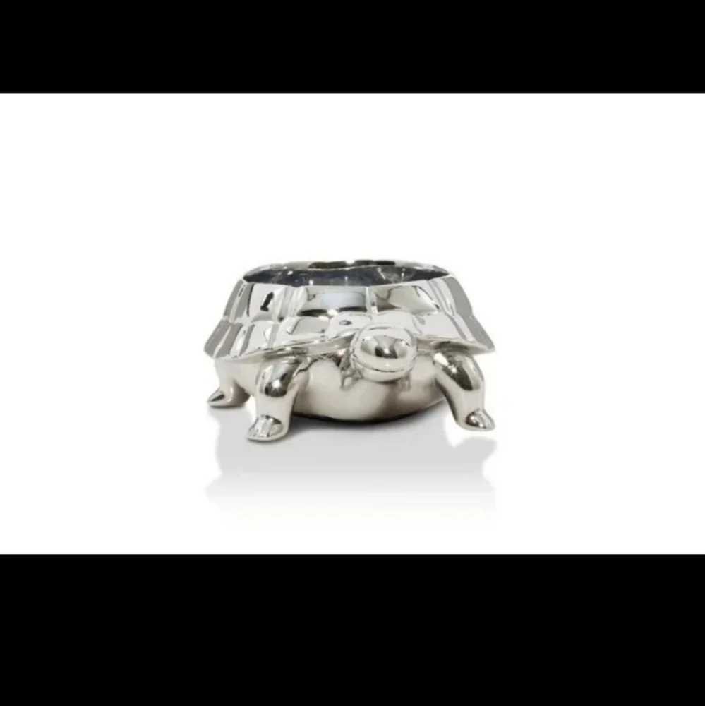 YANKEE CANDLE SILVER TURTLE TEALIGHT HOLDER BNWT RETIRED 2024